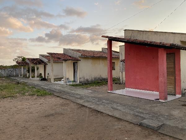 Casa de 51m² em Extremoz