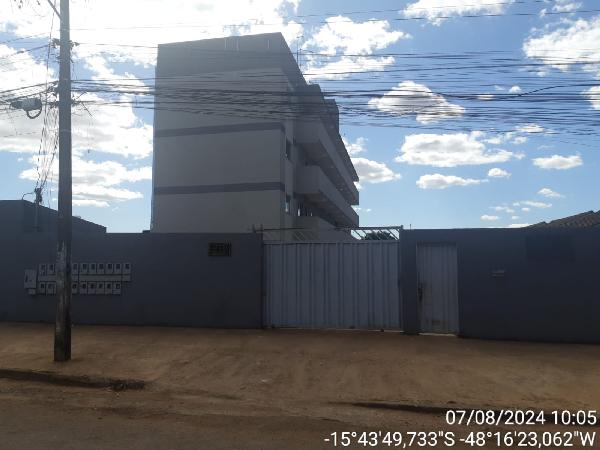 Apartamento de 58m² em Águas Lindas de Goiás