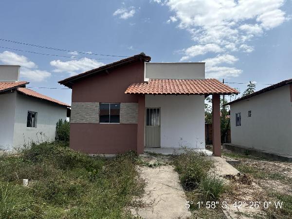 Casa de 56m² em Altos