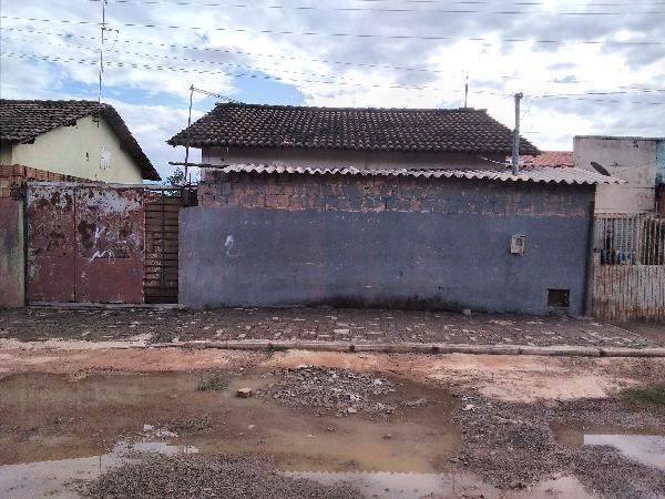 Casa de 45m² em Valparaíso de Goiás