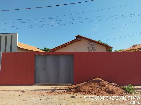 Casa de 52m² em Altos