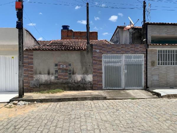 Casa de 50m² em Maceió