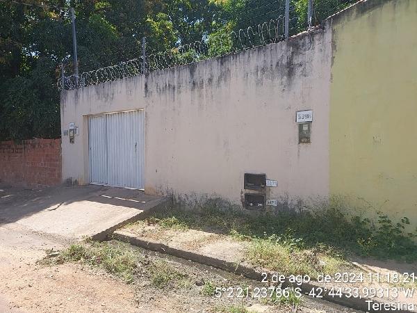 Casa de 53m² em Teresina