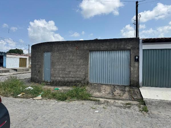 Casa de 50m² em Maceió