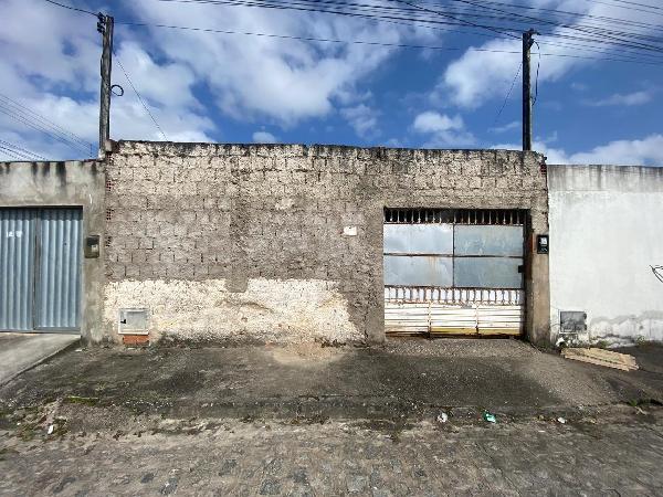 Casa de 50m² em Maceió