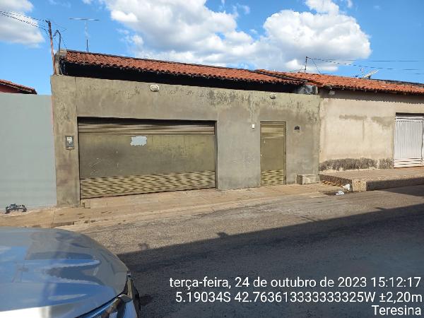 Casa de 122m² em Teresina