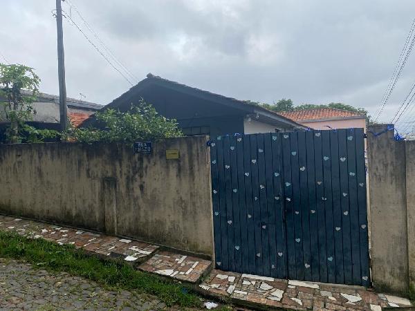 Casa de 24m² em Ponta Grossa