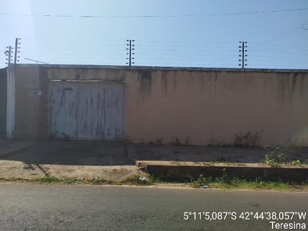 Casa de 48m² em Teresina