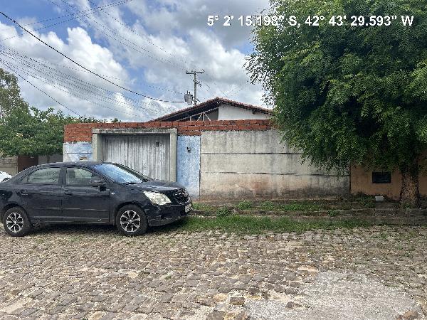 Casa de 64m² em Teresina