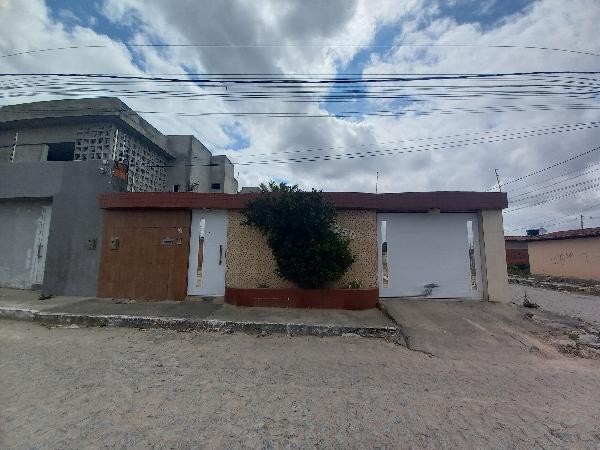 Casa de 50m² em Caruaru