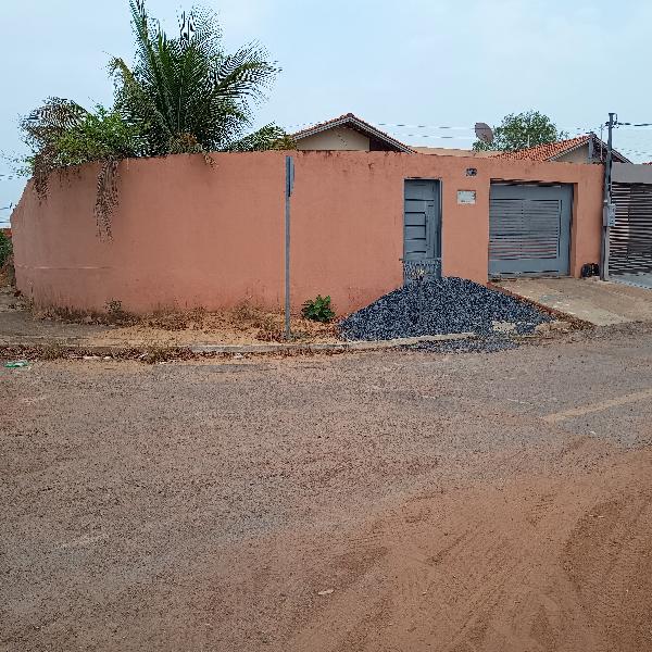 Casa de 37m² em Cuiabá