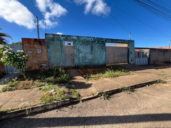 Casa de 46m² em Águas Lindas de Goiás