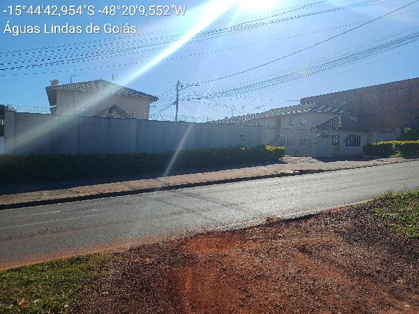 Apartamento de 46m² em Águas Lindas de Goiás