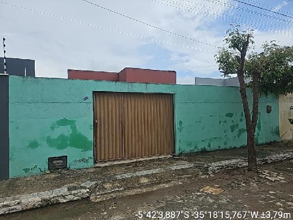 Casa de 61m² em Extremoz