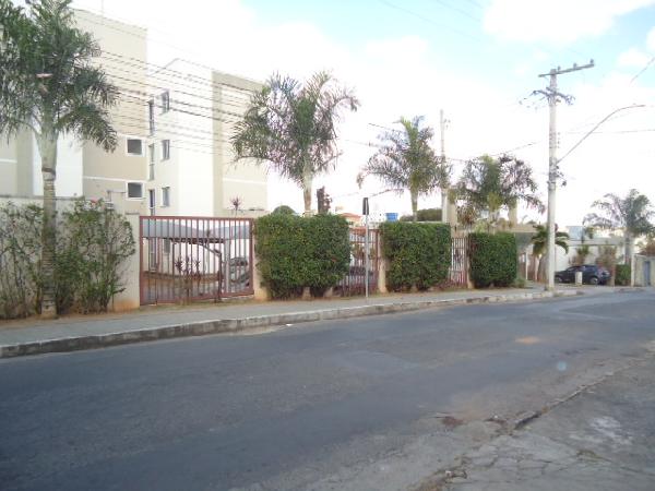 Apartamento de 42m² em Contagem