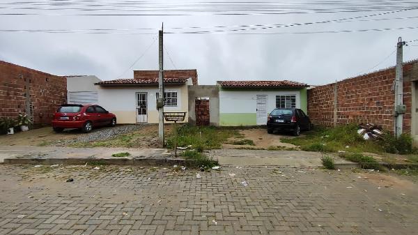 Casa de 46m² em Caruaru