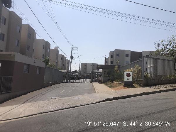 Apartamento de 44m² em Contagem