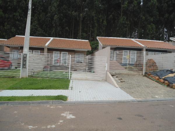 Casa de 48m² em Ponta Grossa