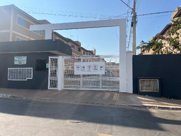 Apartamento de 45m² em Águas Lindas de Goiás