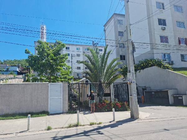 Apartamento de 76m² em São Gonçalo