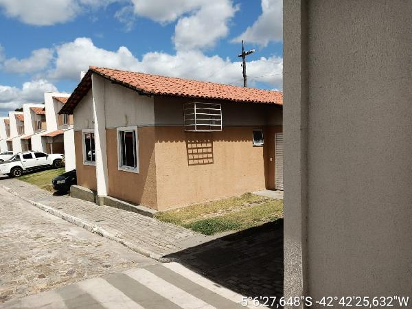 Casa de 53m² em Teresina