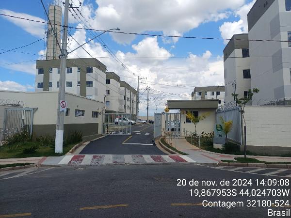 Apartamento de 42m² em Contagem