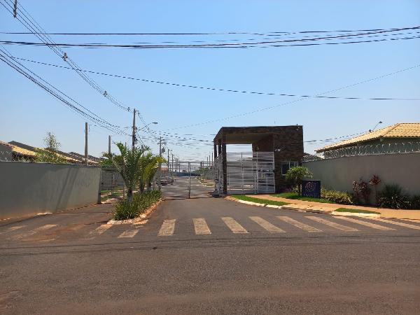 Casa de 44m² em Pitangueiras