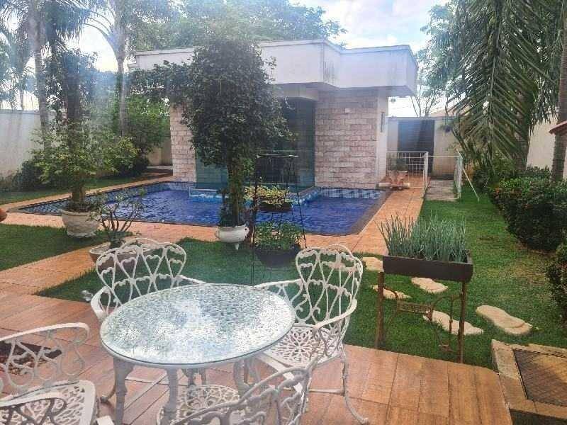 Casa de 457m² em Goiânia (Goiás)