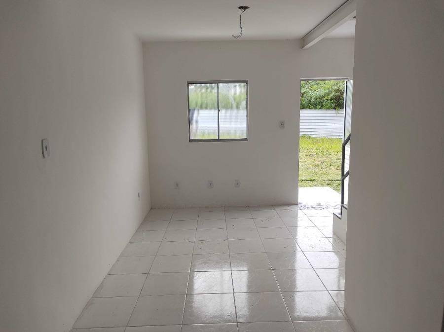 Casa de 60m² em Camaçari (Bahia)