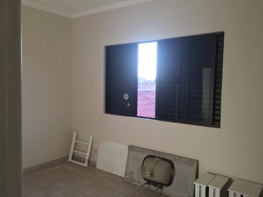 Casa de 248m² em Paranaguá (Paraná)